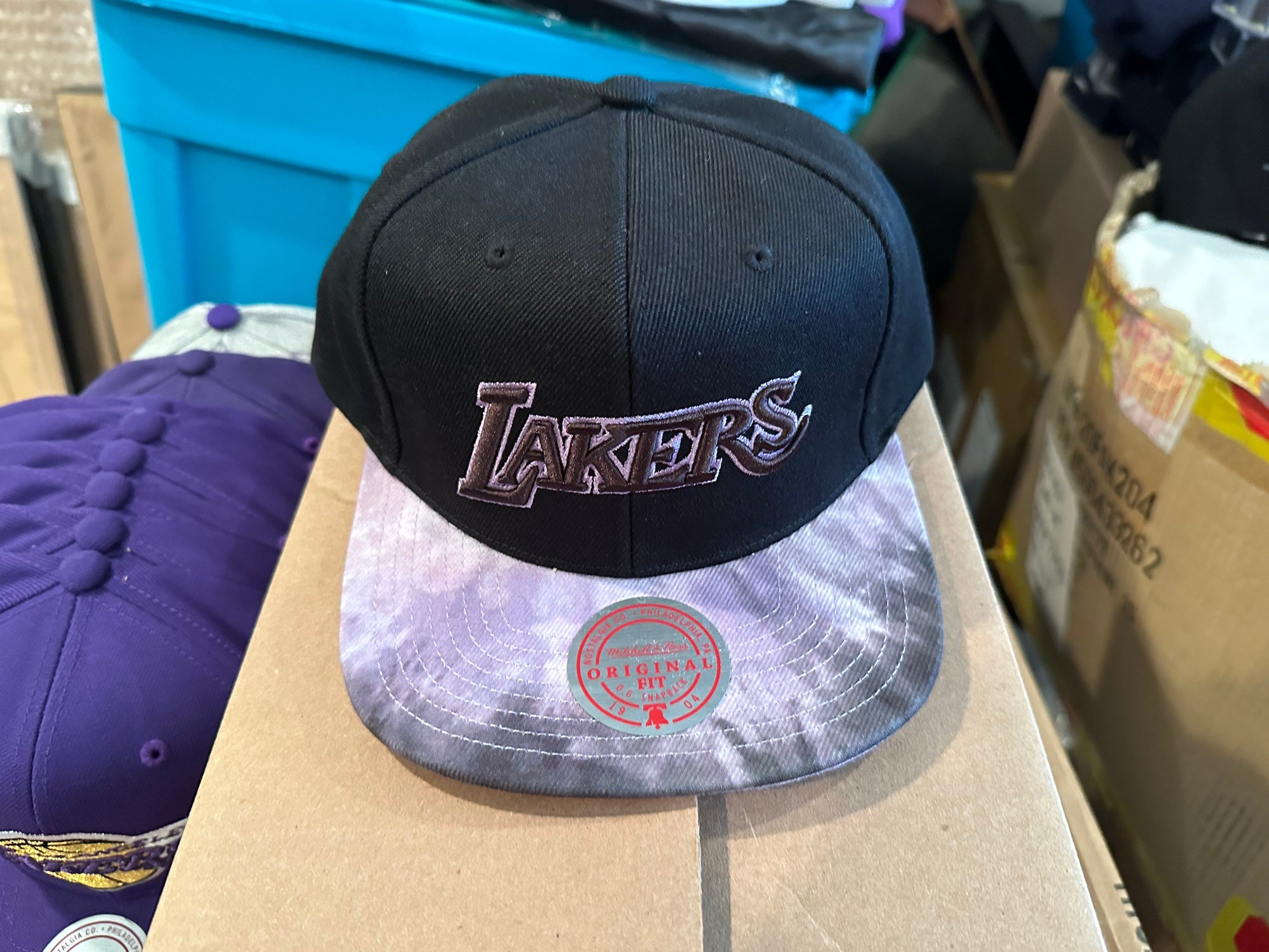 Mitchell & Ness Dropback Solid Redline ZD Cap (los angeles lakers/yellow)
