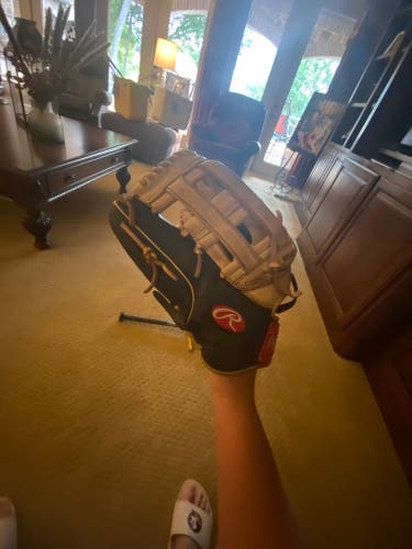 2018 Outfield 12.75" Baseball Glove