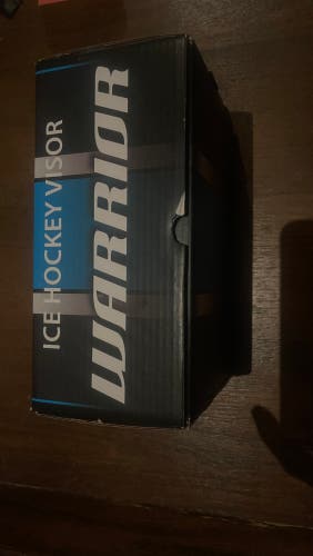 Warrior Straight Visor Pro Line (Model - MFE104x)