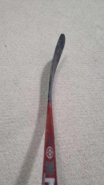 easton-v5e-grip-hockey-stick-sr