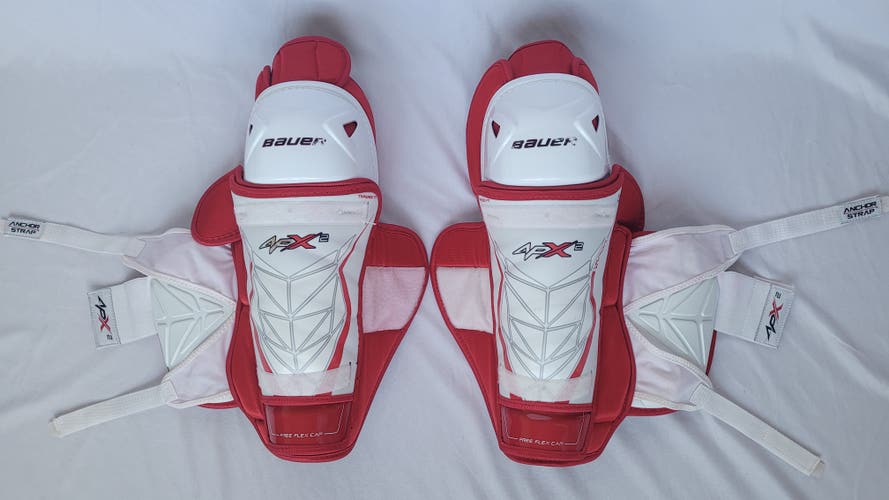 14" Bauer Vapor APX2 shin pads