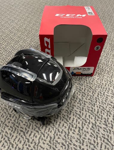 New Small CCM Tacks 910 Helmet