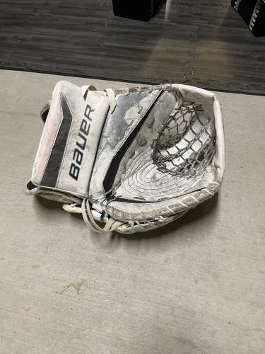 Bauer Supreme One80 Goalie Glove