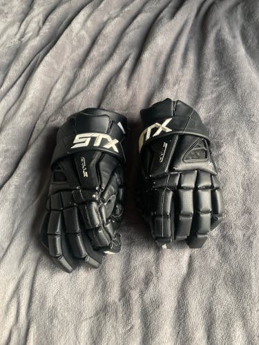 Used Stx cell 4 gloves