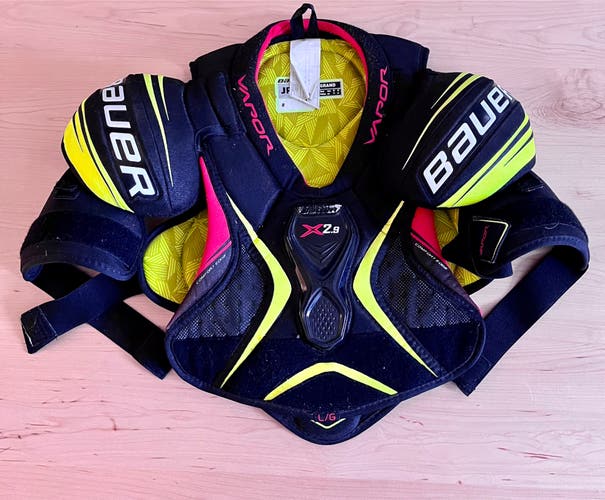 Used Large Bauer  Vapor X2.9 Shoulder Pads