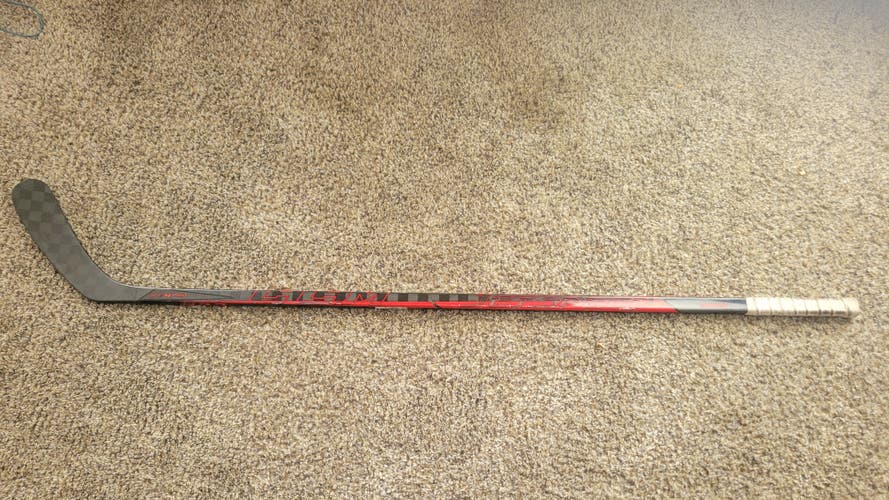 Intermediate Used Right Handed CCM Jetspeed FT4 Pro Hockey Stick P29 Pro Stock