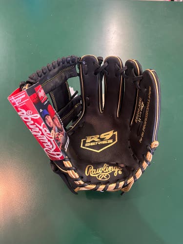 New Rawlings R9 Right Hand Throw 11.5” Baseball Glove