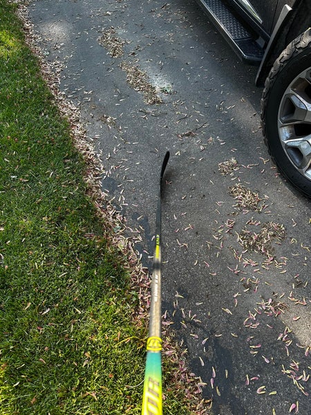 Senior Left Hand Alpha DX Hockey Stick