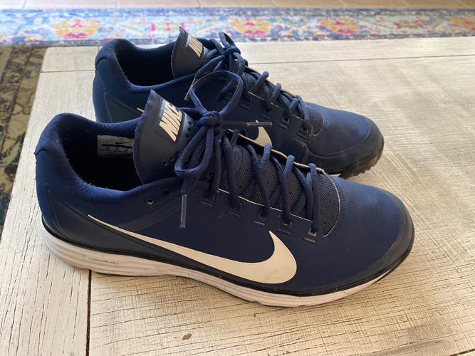 Like New! Blue Adult Size 12 (Women's 13) Low Top Air Clipper