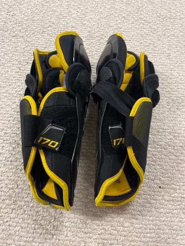 Used Bauer Supreme S170 Shin Pads
