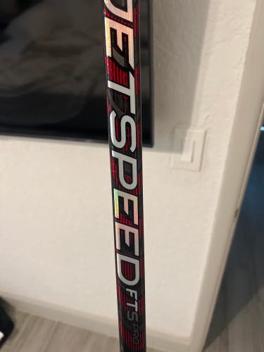 Senior Left Hand P28  JetSpeed FT5 Pro Hockey Stick