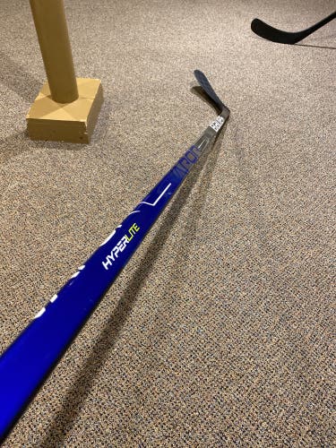 Senior Left Hand P92 Pro Stock Vapor Hyperlite Hockey Stick