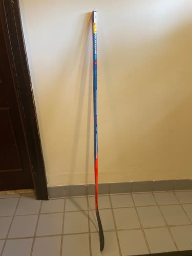 Intermediate Left Hand W28 Covert QRE ST Hockey Stick