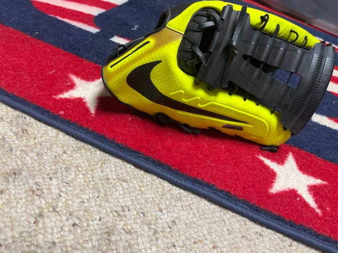 2014 Outfield 12.75" Vapor 360 Baseball Glove