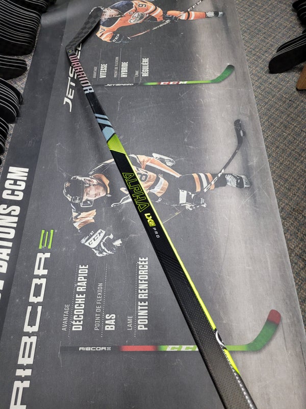 RARE EASTON ALUMINUM T FLEX 100 HOCKEY STICK BRAND NEW JEREMY ROENICK for  Sale in Waldwick, NJ - OfferUp