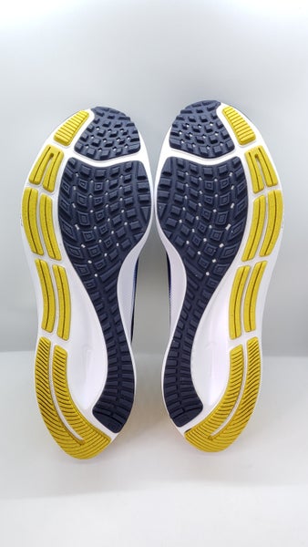 Michigan Wolverines Nike Air Zoom Pegasus 38