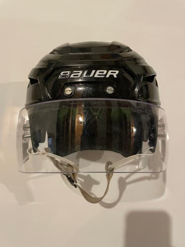 Used Medium Bauer Hyperlite Helmet