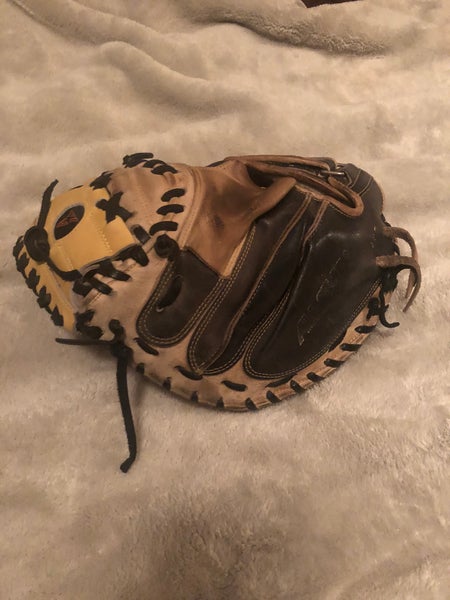 Rawlings Gold Glove GGCMG 32.5 New Catchers Mitt | SidelineSwap