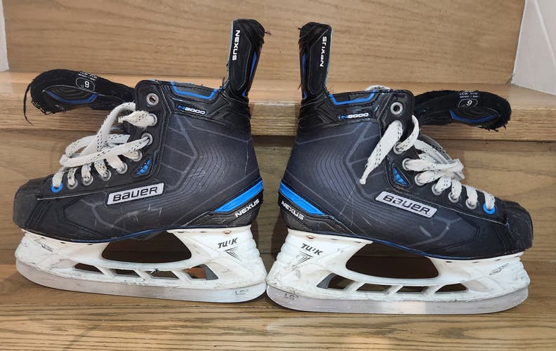 Bauer Nexus N8000 Hockey Skates Skate Size 6 D Shoe size 7.5