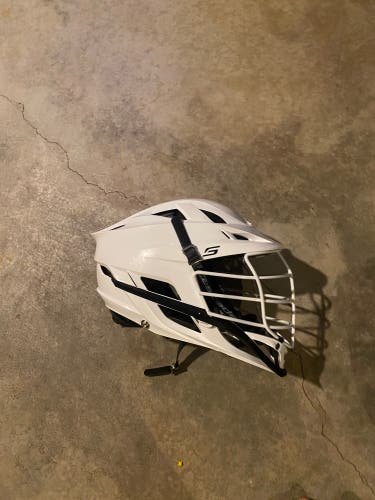Player's Cascade S Helmet