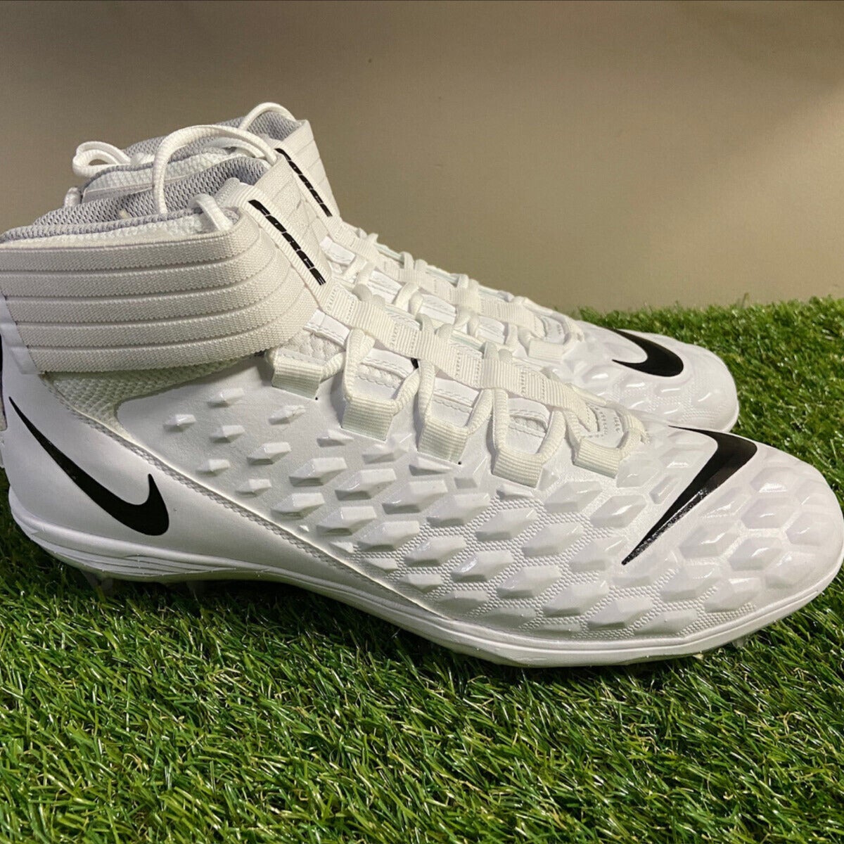 Nike Force Savage Pro 2 Football Lineman Cleats White AH4000  display picture 2
