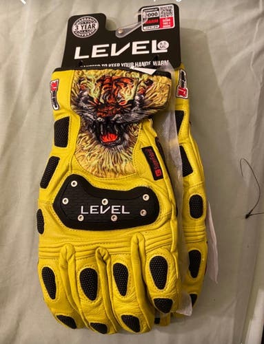 Brand New Medium/Large Level Gloves - Yellow