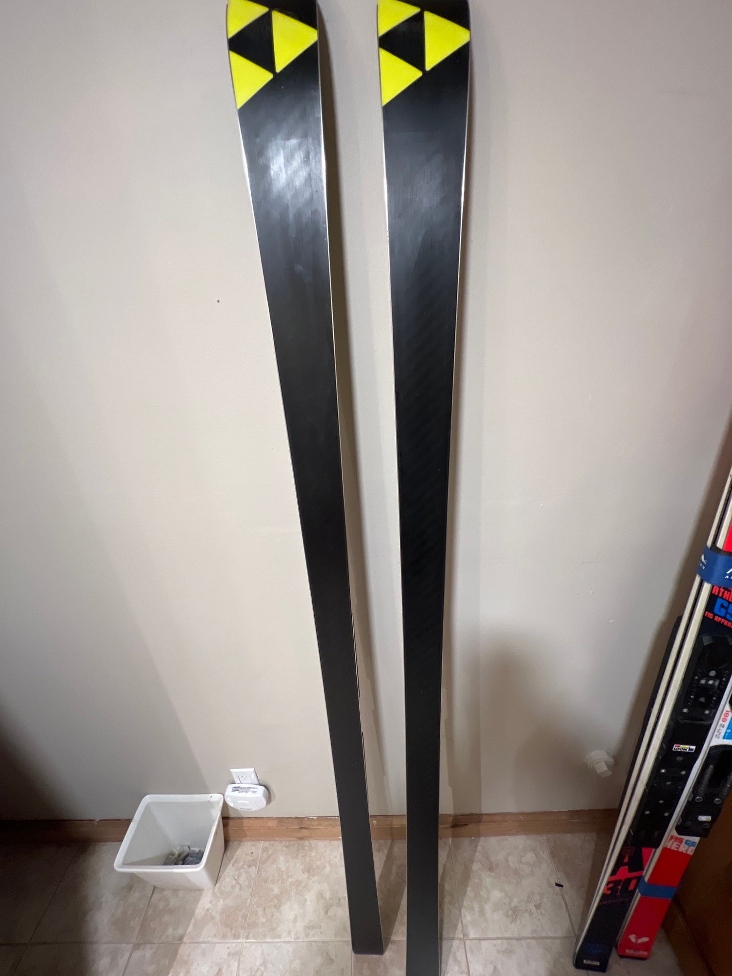 2022 RC4 World Cup GS Skis. Shape 495, Flex 52 Size 193