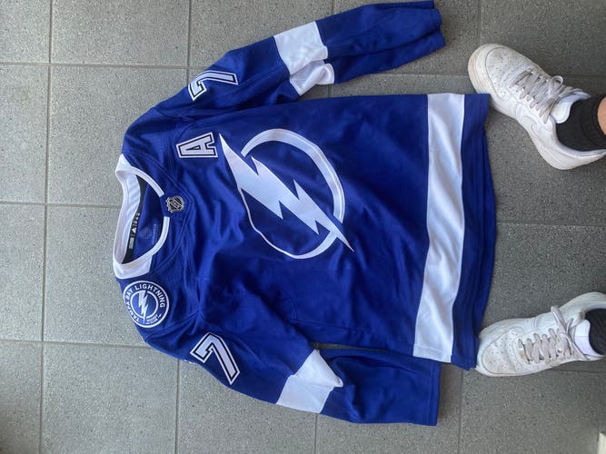 Tampa bay lightning jersey