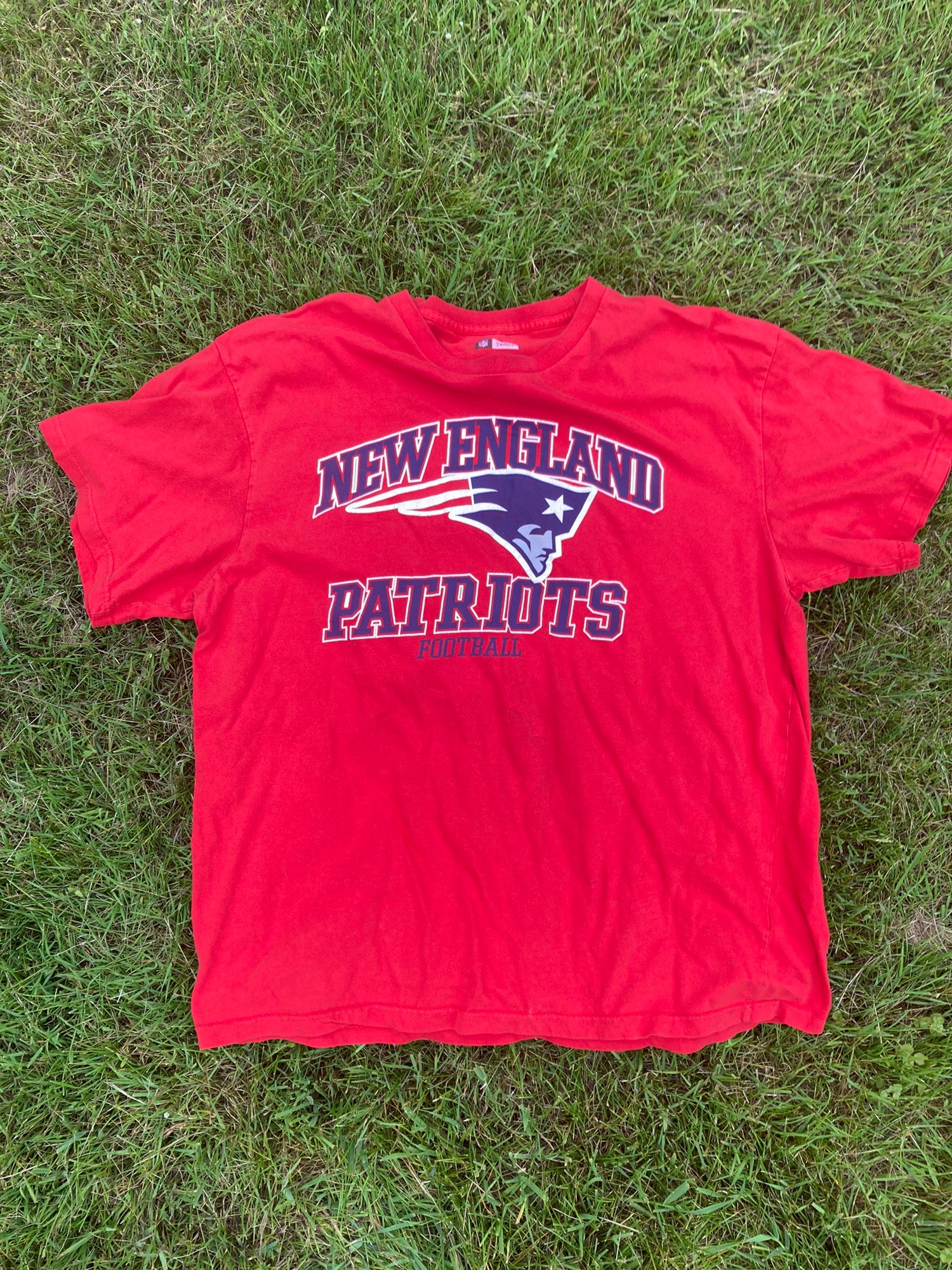 Vintage y2k New England Patriots NFL t shirt. Rare - Depop