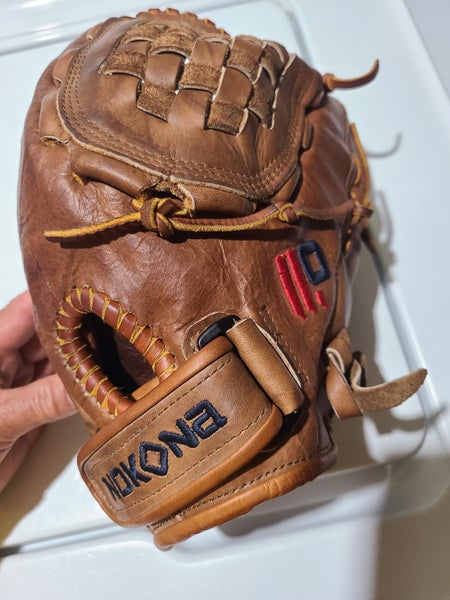 Used Right Hand Throw Nokona Softball Glove 12.5"