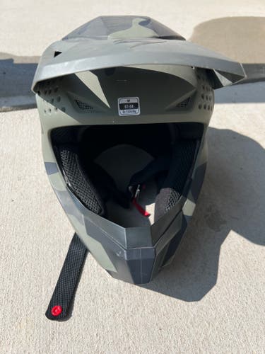 SHIFT WHIT3 Adult Medium Helmet