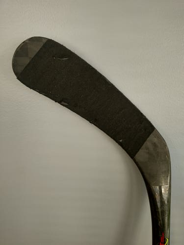 Vapor FlyLite Left Hand Bauer Hockey Stick Senior P92 Used
