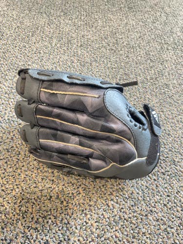 Used Adidas Eazy Close Right Hand Throw Infield Baseball Glove 10"