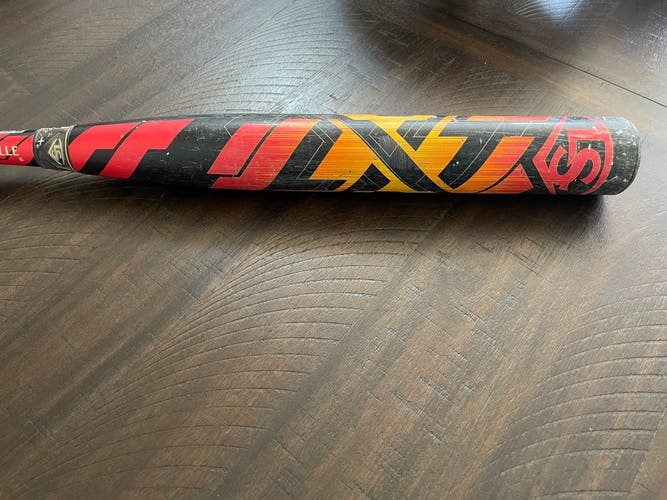2022 Composite (-11) 21 oz 32" LXT Bat