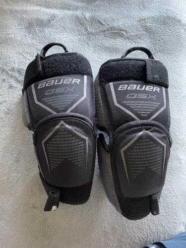 Bauer Goalie Knee guards JUNIOR used