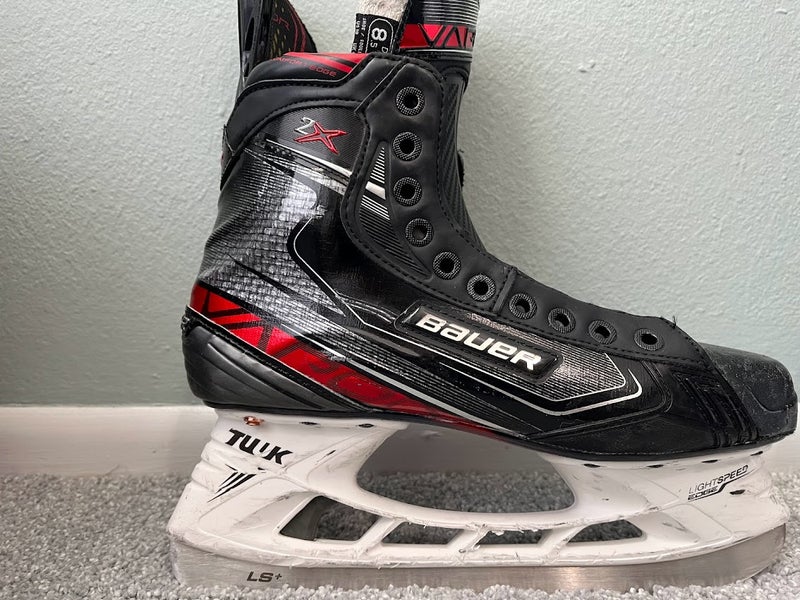 Senior Used Bauer Vapor 2X Hockey Skates Regular Width(Fit 1) Size 8.5