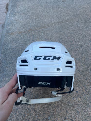Barely Used Senior Small White CCM Tacks 710 Helmet