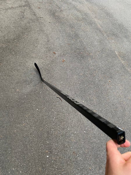 Senior Right Handed P29 RibCor Trigger 7 Hockey Stick