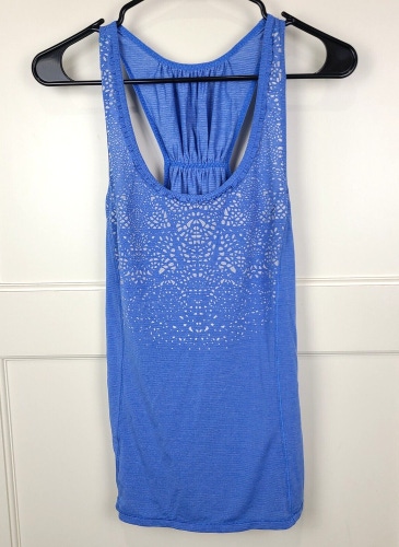 Lululemon Womens Ruffle Neck Pullover Gym Yoga Tank Blue Size: 4