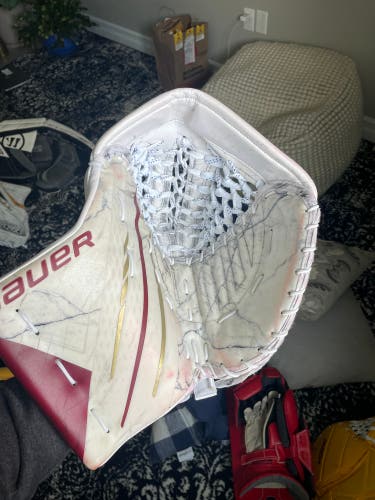 bauer Pro Stock Supreme Ultrasonic Goalie Glove