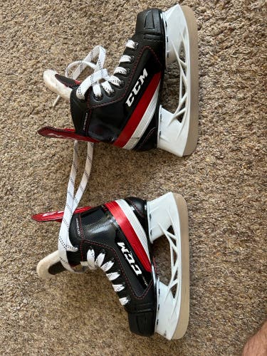 CCM JetSpeed FT 485, Youth size 10