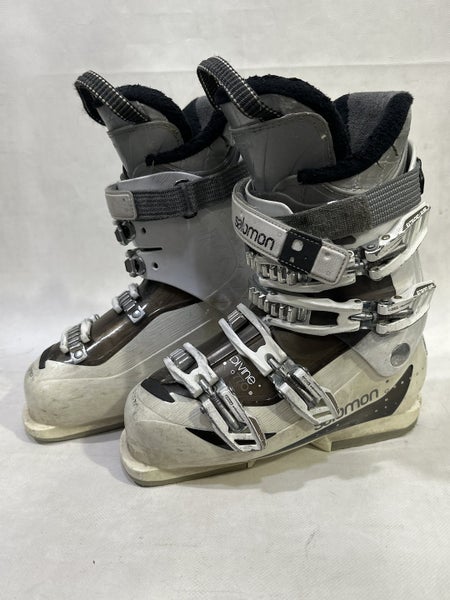 Used Salomon 770 240 - J06 - W07 Women's Downhill Ski Boots | SidelineSwap