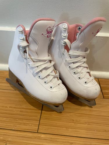 Used Jackson Size 11 Youth Figure Skates