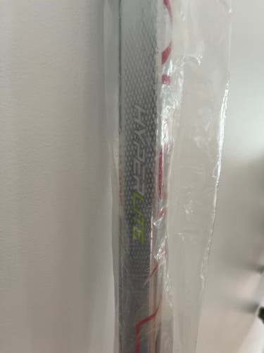 NEW LH P92 Vapor Hyperlite 70 Flex Hockey Stick