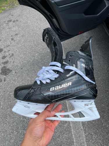 7.5 fit 3 Bauer Mach Skates