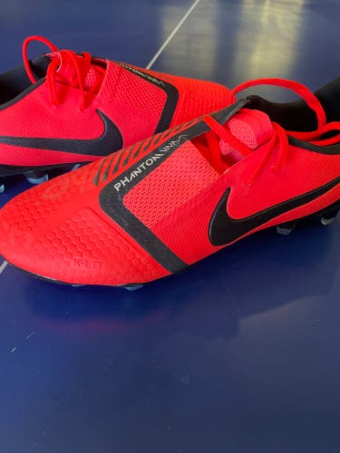 Orange Kids Molded Cleats Nike phantom venom Cleats