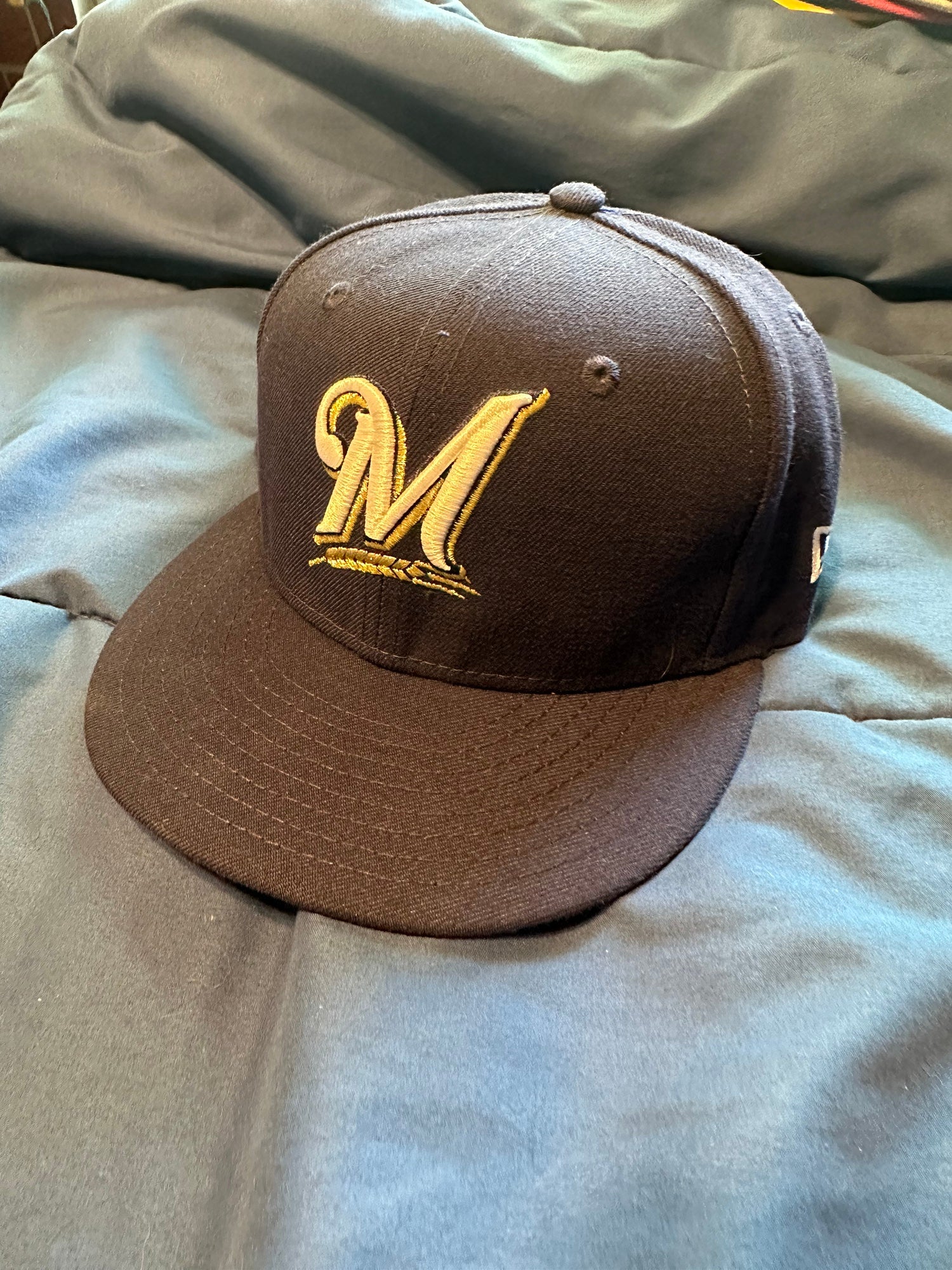 NWS Milwaukee Brewers New Era 39thirty Hat M/L MLB | SidelineSwap