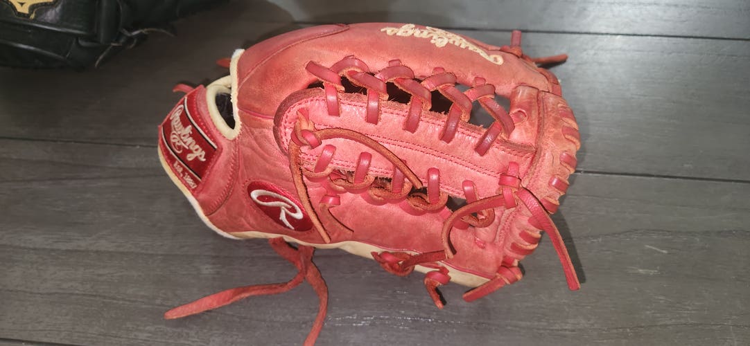 Used Rawlings Right Hand Throw Infield Gold Glove Elite Baseball Glove 11.5"