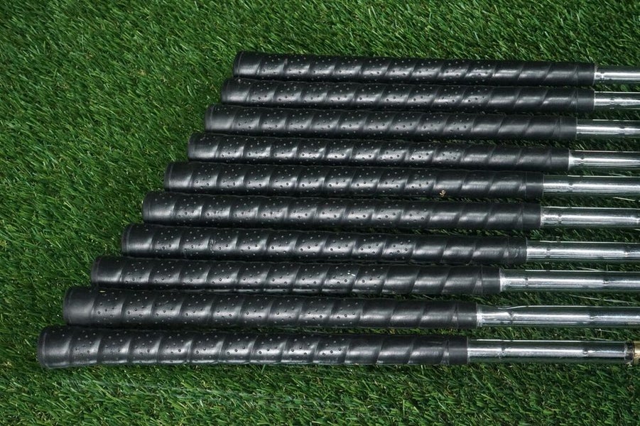 VINTAGE MUSCLE BACK ARNOLD PALMER THE STANDARD 1-P IRONS SET, STIFF STEEL SHAFTS