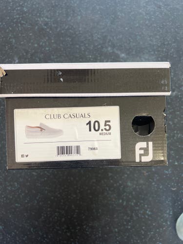 New Men's 10.5 (W 11.5) Golf Shoes